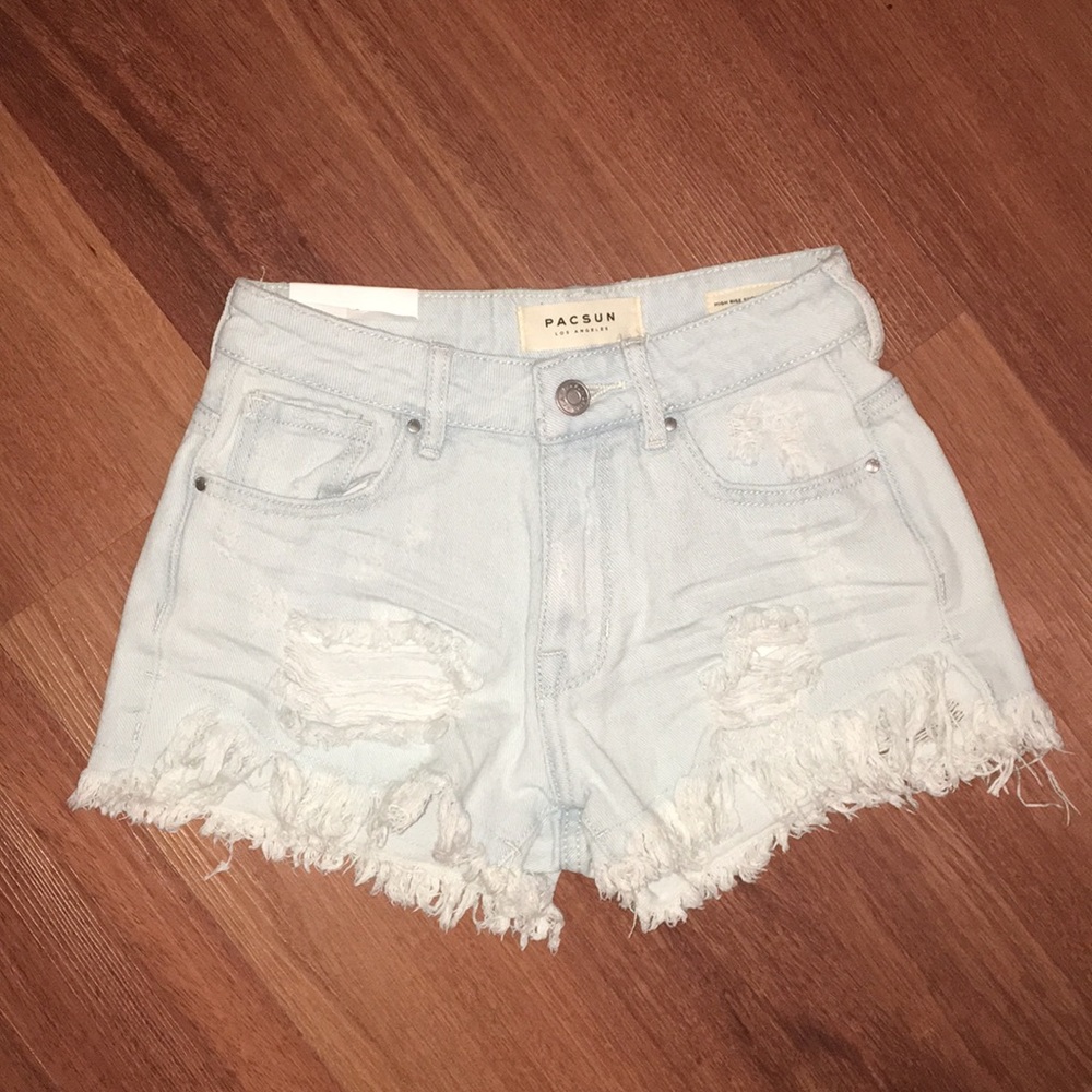 NEW AND NEVER WORN JEAN SHORTS